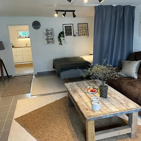Cozy Studio With Garden Access * Malmö