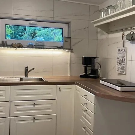 Apartment Cozy Studio With Garden Access Malmo